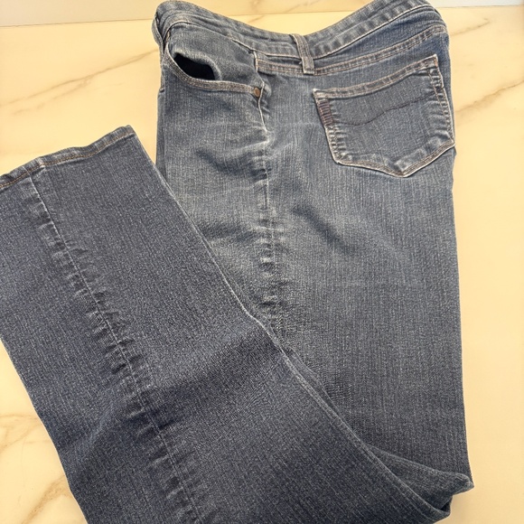 PAIGE MANHATTAN BLUE JEANS - Picture 1 of 4
